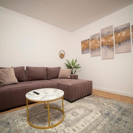 Coban Residence - A3 - Scandinavian Apartment Braşov Dış mekan fotoğraf