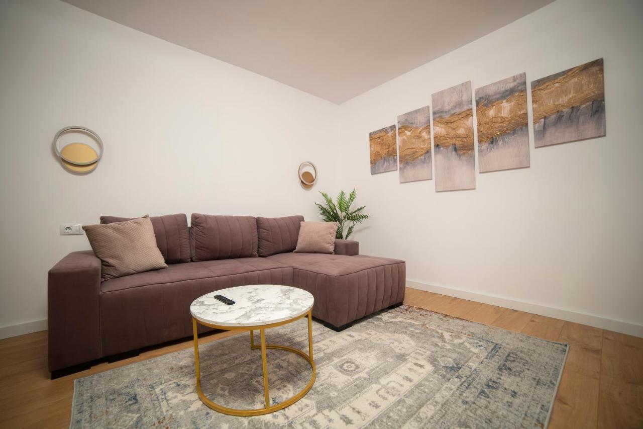 Coban Residence - A3 - Scandinavian Apartment Braşov Dış mekan fotoğraf